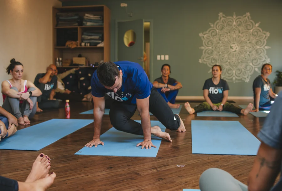 Thiago Sathler treinando o método Mobility Flow